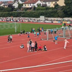 Viel los im Waidesgrundstadion
