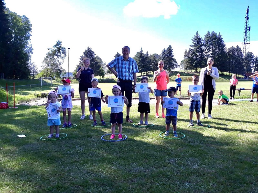 Erfolgreiche Sportabzeichenabnahme beim TSV Schmalnau