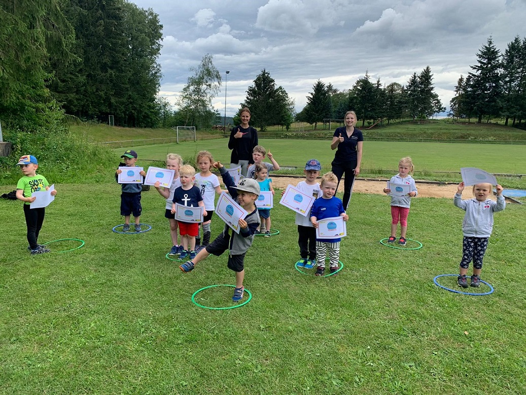 Familienzentrum Ebersburg kooperiert mit Vereinen für das Sportabzeichen