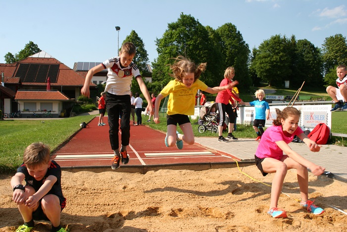 Sportabzeichen-Abnahme im Stadion Fulda beginnt um 17.00 Uhr